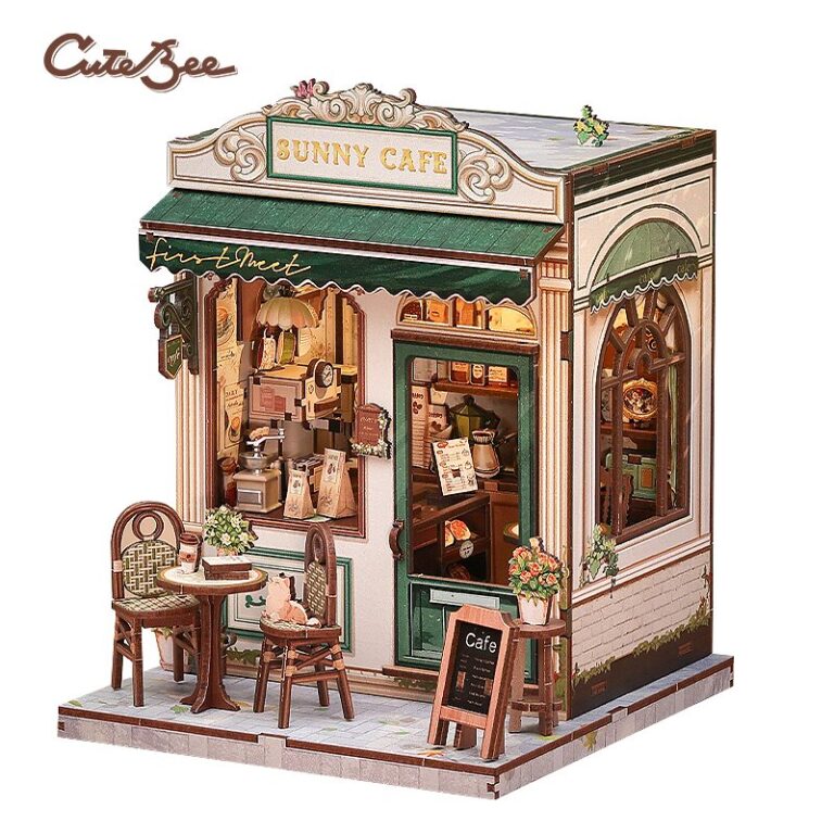 CuteBee DIY House Sunny Café