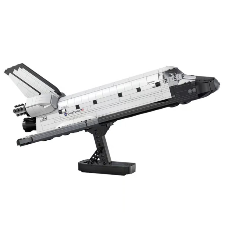 NASA Space Shuttle Discovery 1:80